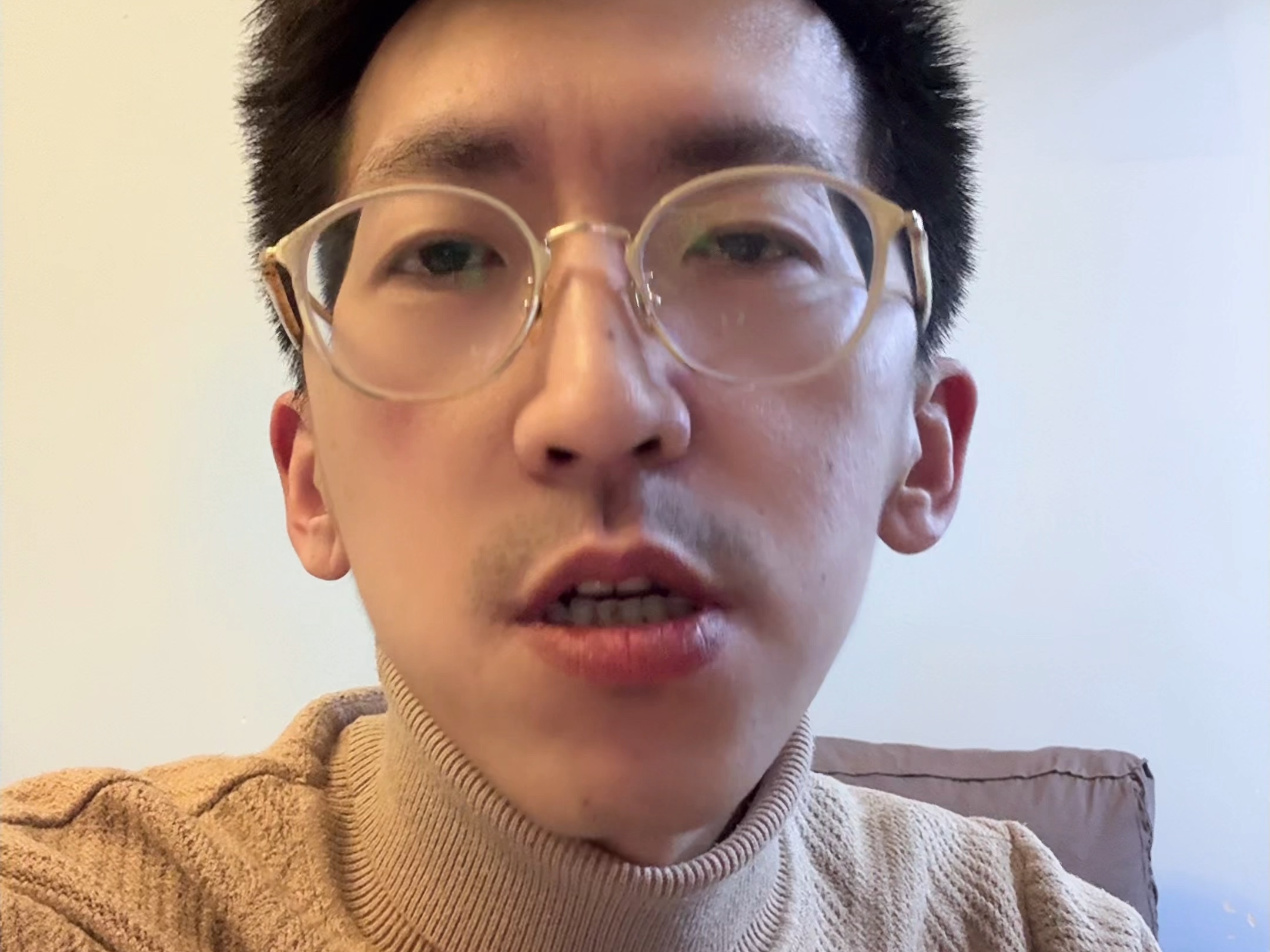 从打牌斗地主的逻辑闲聊和交易的博弈逻辑。