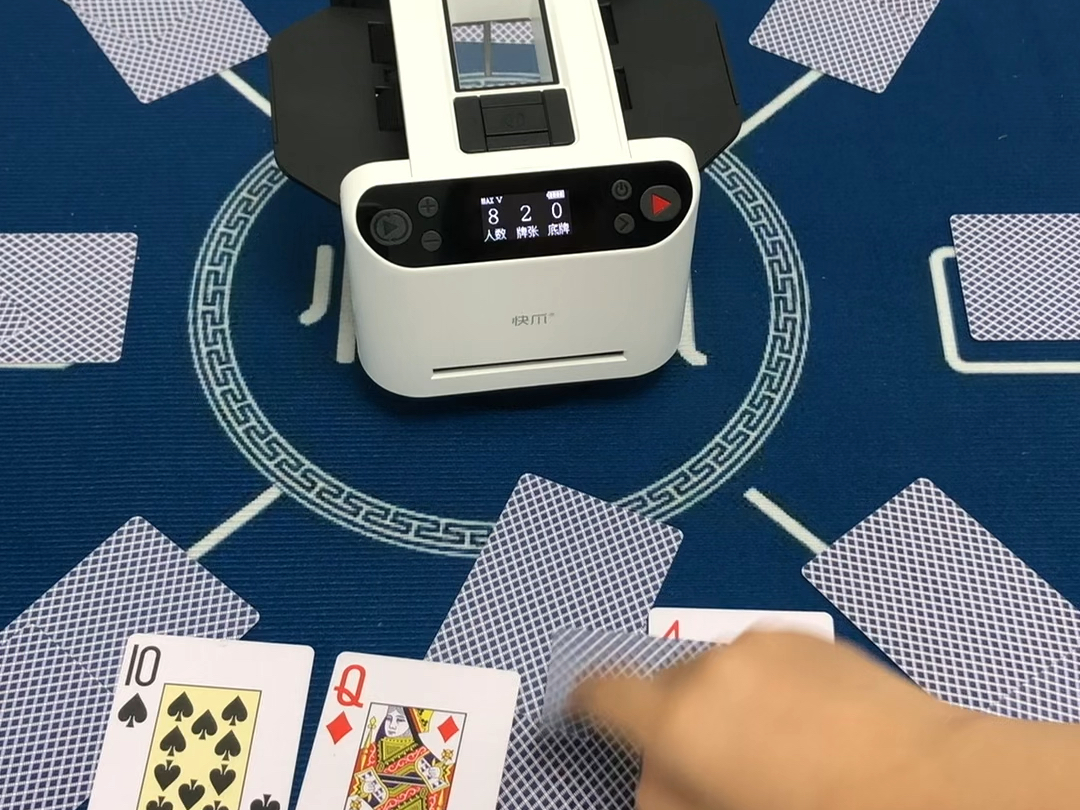 快爪发牌机一德州扑克玩法[666][666][666]