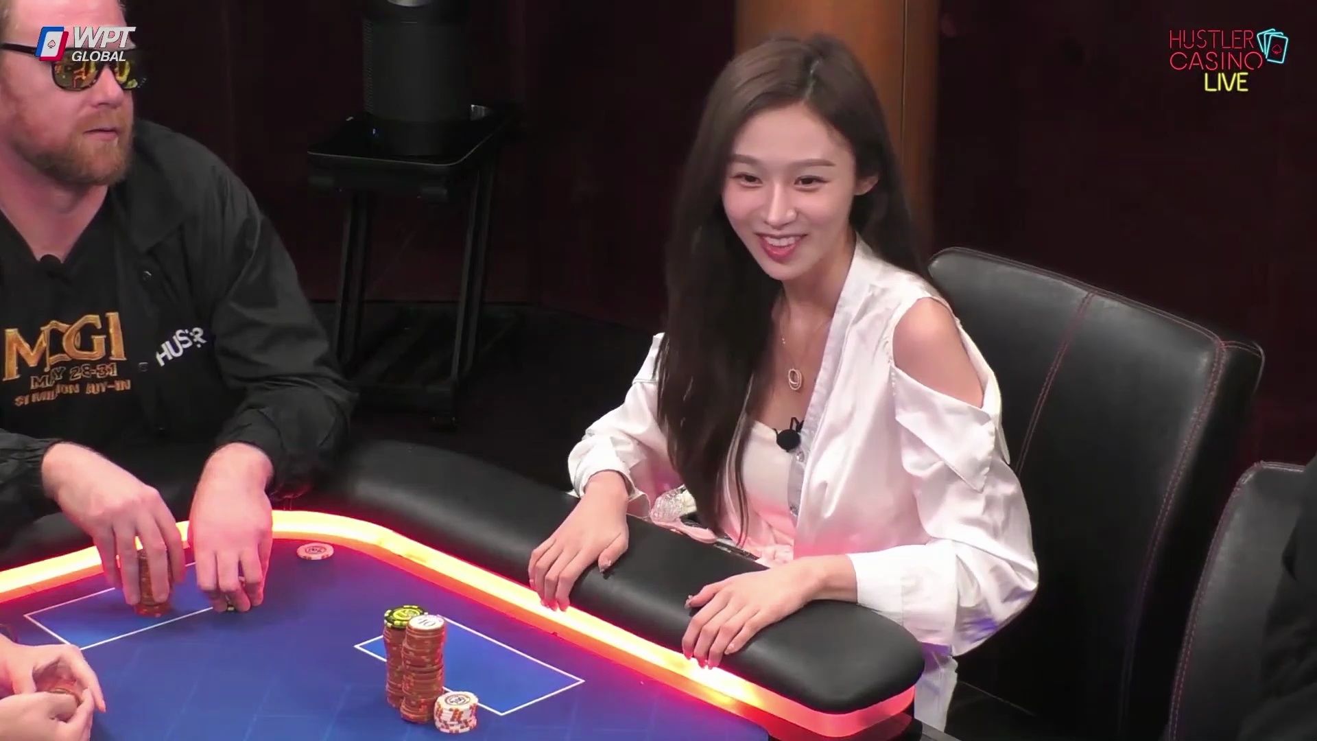 【大鹏德州扑克】中国美女YARA！单张成金你也CALL？！