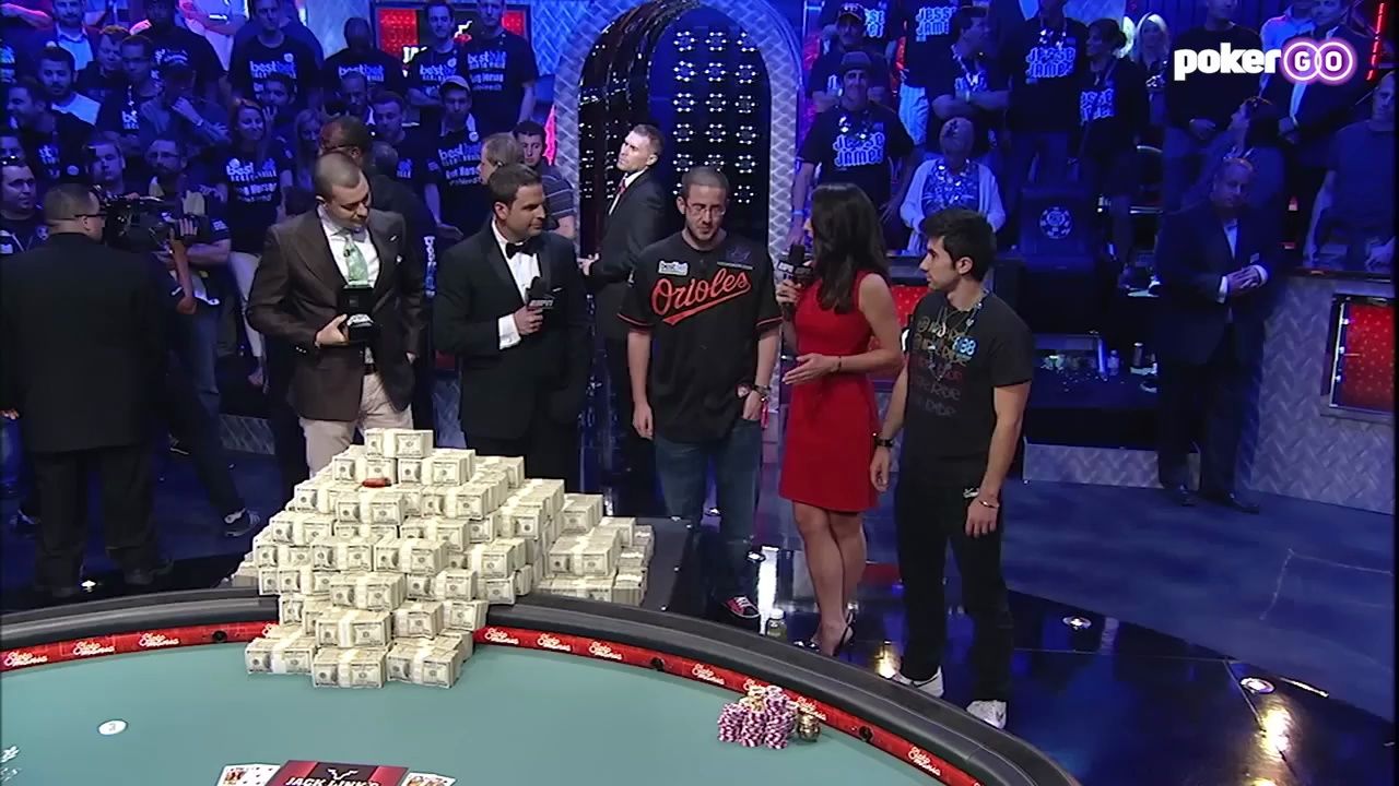 2012年WSOP总决赛9人决赛桌，看谁夺走这850万美金的冠军奖励！