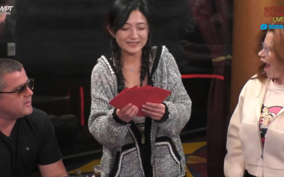 【HCL 2024.02.13】国人美女给美国大叔大妈拜年发红包