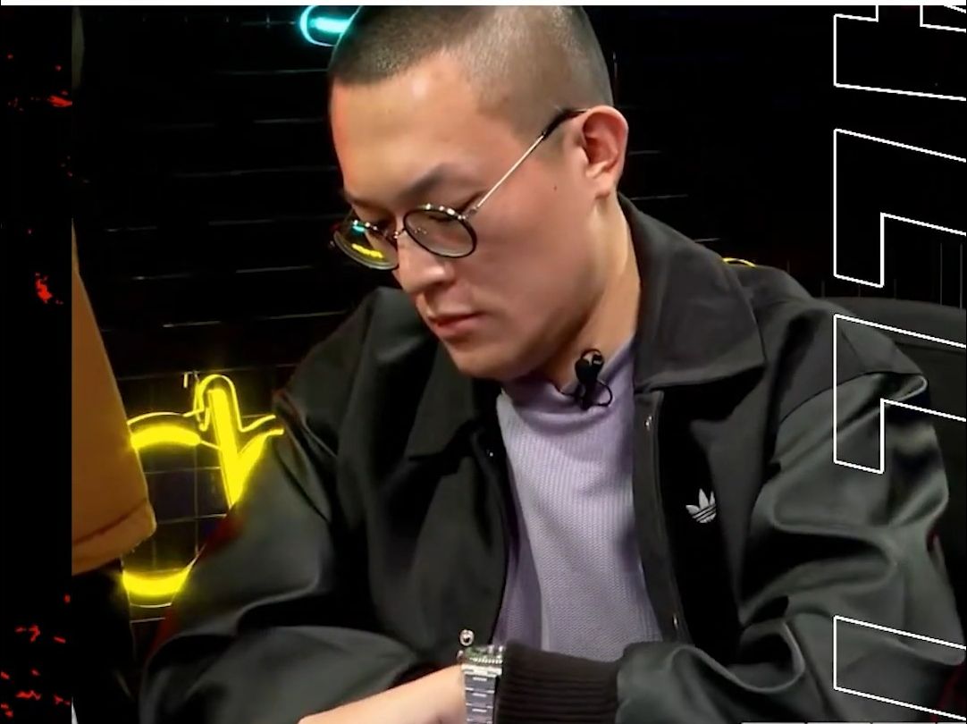 德州扑克：逆袭的丁特！与大泓高牌对决，翻牌忍不住嘴角失守🤣