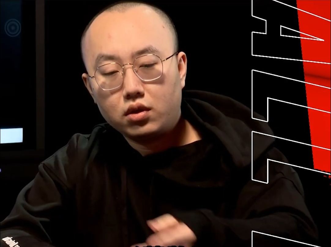 德州扑克：A5o传奇再现！Fatty 5-bet 打盖植威脸全歪！